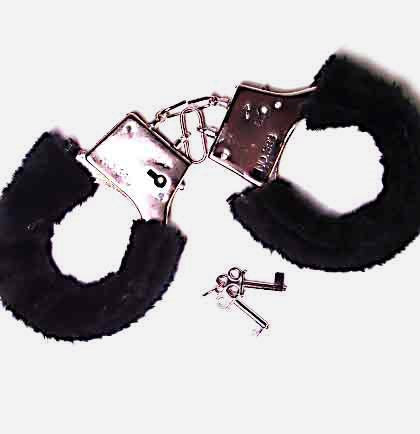 Fuzzy Handcuff Set - Black